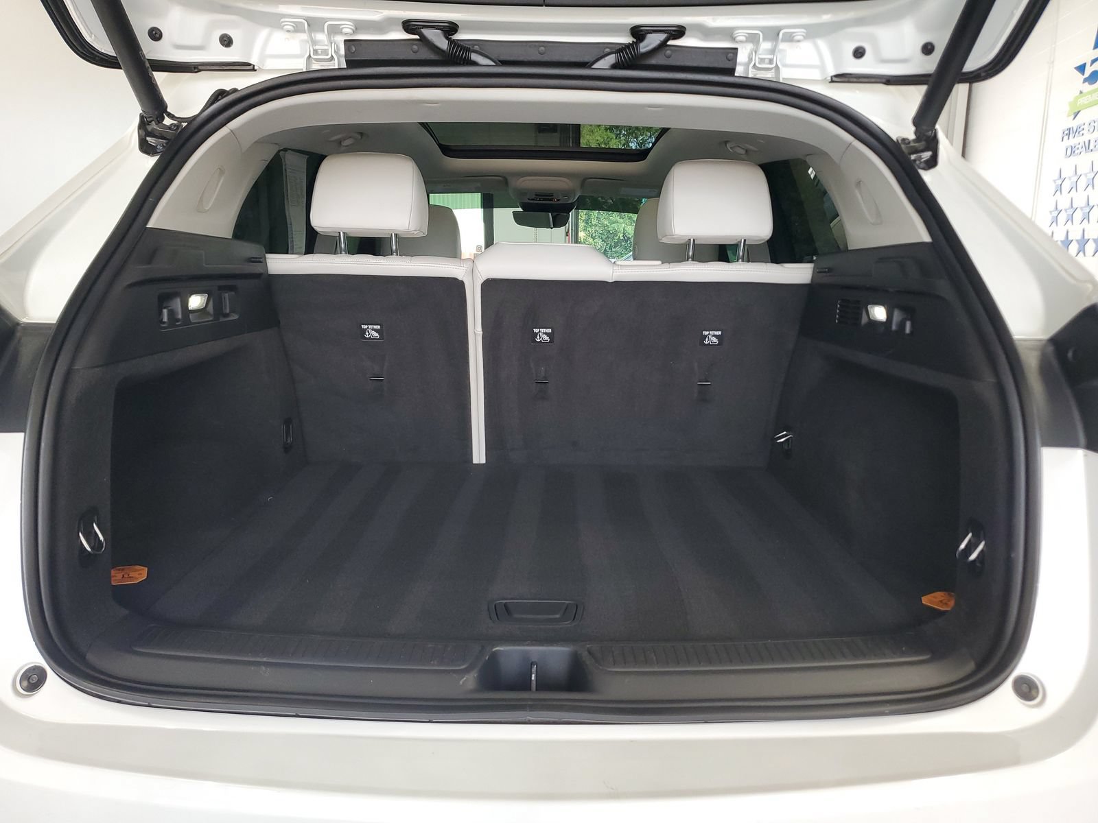 Used 2024 Buick Envision Avenir AWD/4WD image 8