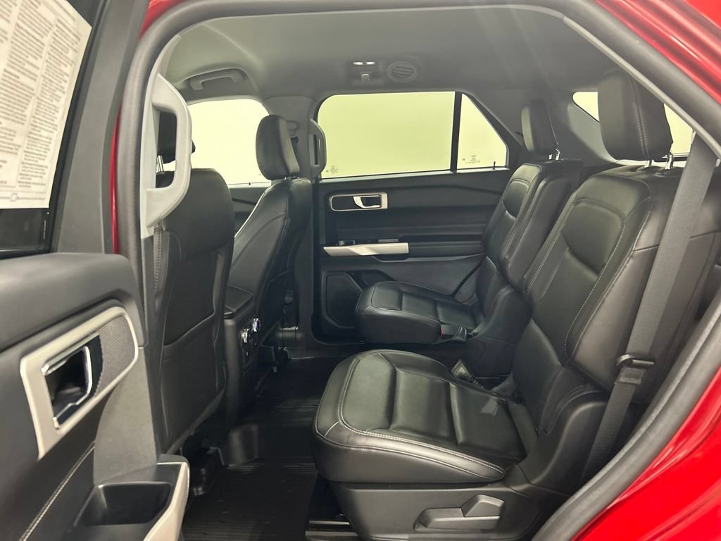 Certified 2022 Ford Explorer XLT w/ Equipment Group 202A AWD/4WD image 25