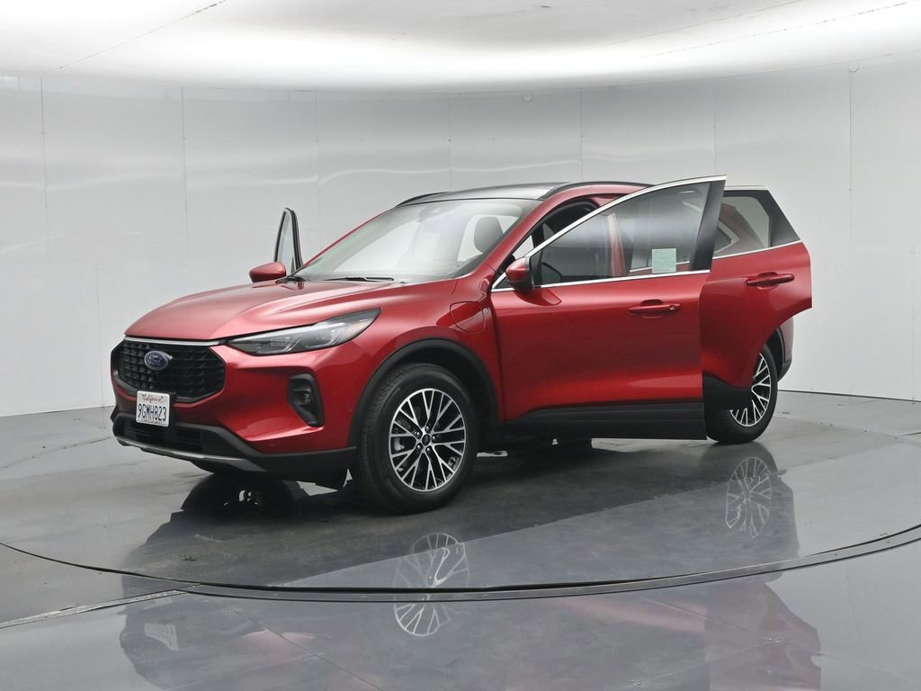Certified 2023 Ford Escape SE w/ PHEV Premium Package FWD image 33