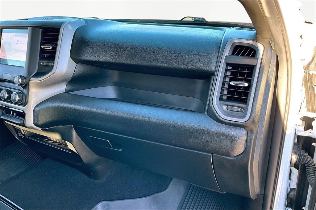 Used 2024 RAM 2500 Tradesman w/ Chrome Appearance Group image 17