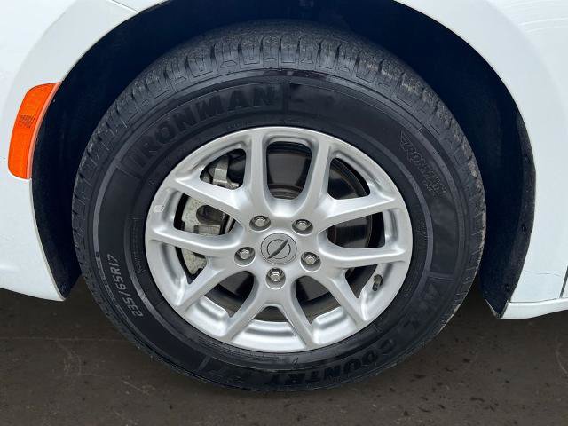 Used 2024 Chrysler Pacifica Touring-L FWD image 25