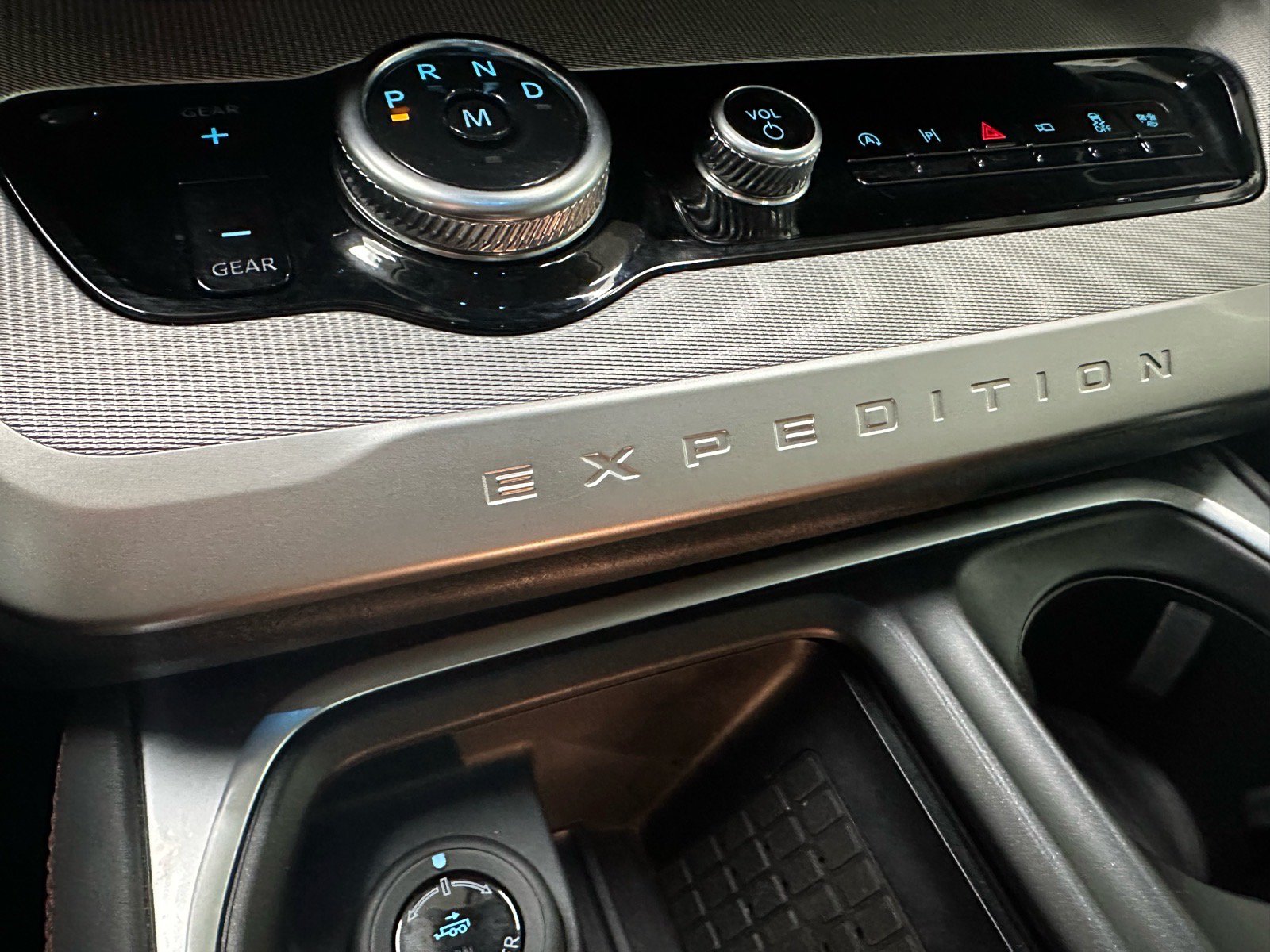 Certified 2025 Ford Expedition Active RWD image 46
