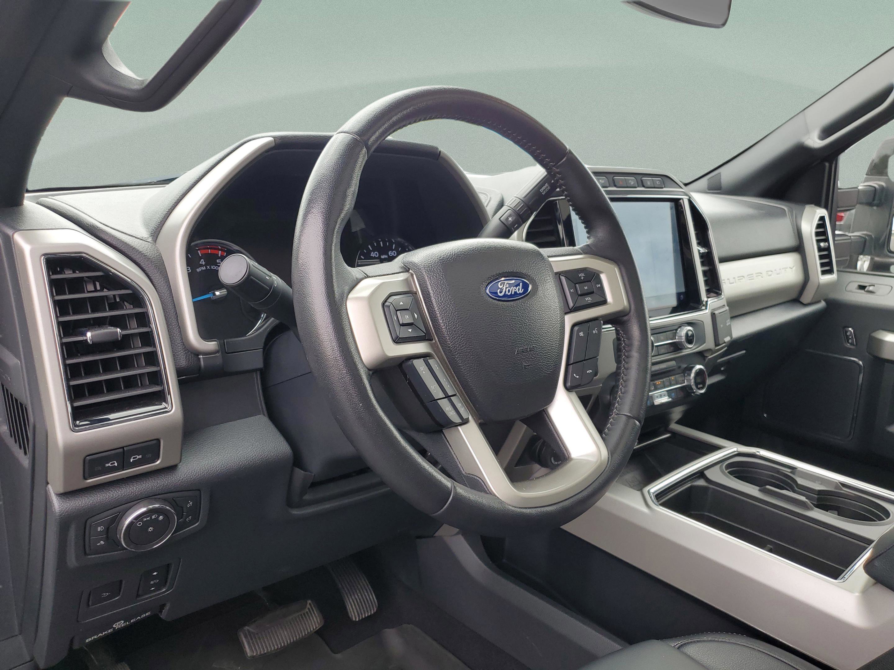 Certified 2022 Ford F350 Lariat w/ Black Appearance Package AWD/4WD image 17