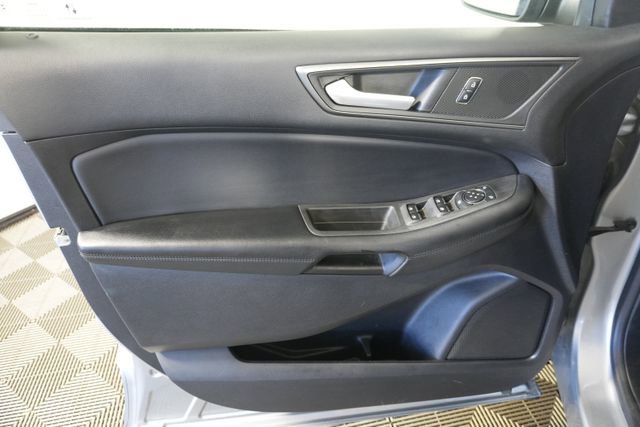Certified 2021 Ford Edge SE image 25