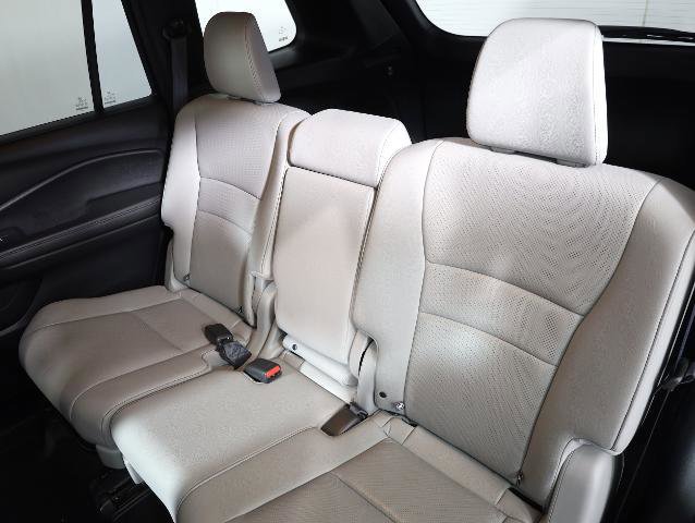 Used 2023 Honda Passport EX-L image 11