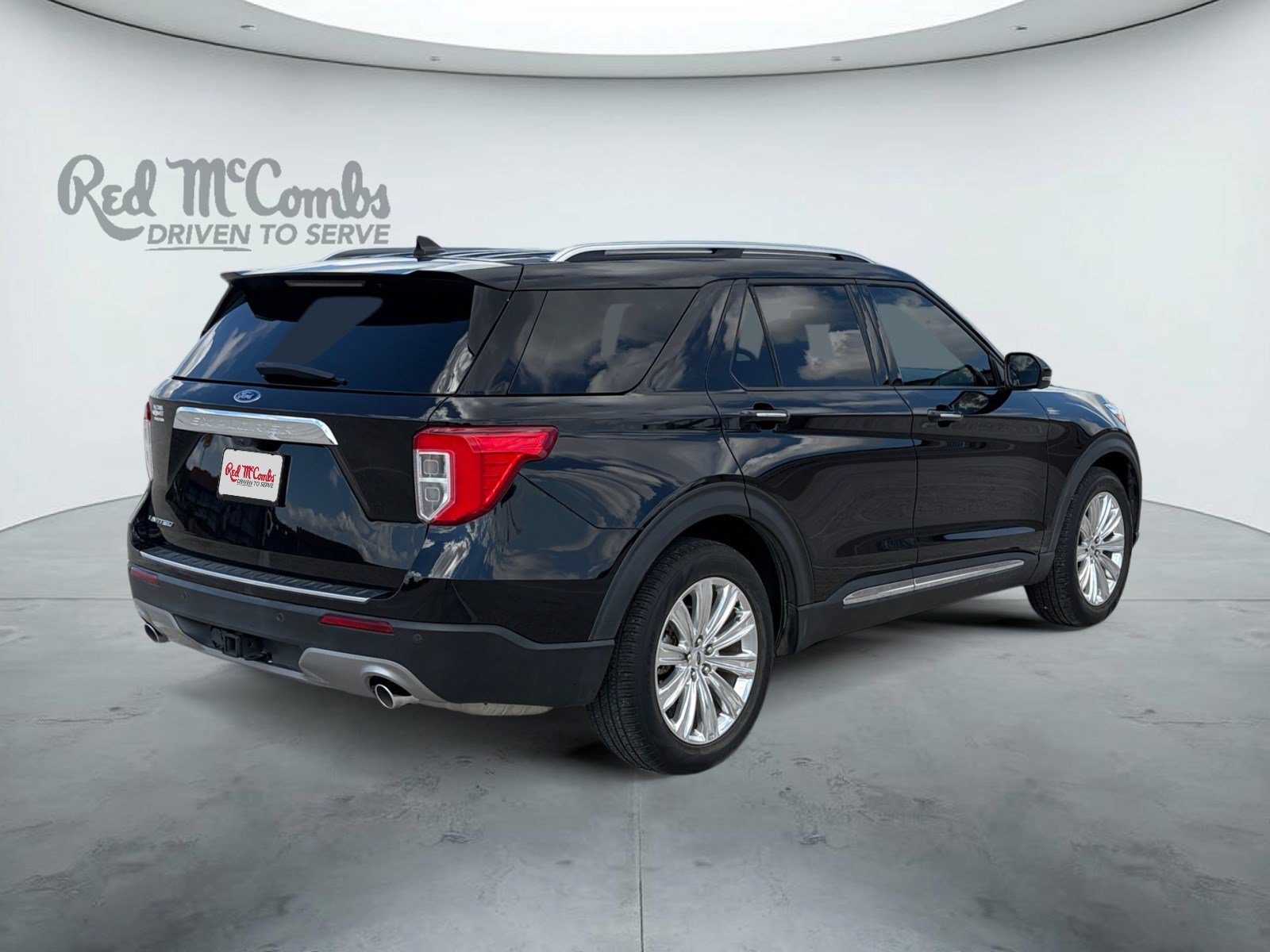 Certified 2023 Ford Explorer Limited w/ Limited Technology Package RWD image 5
