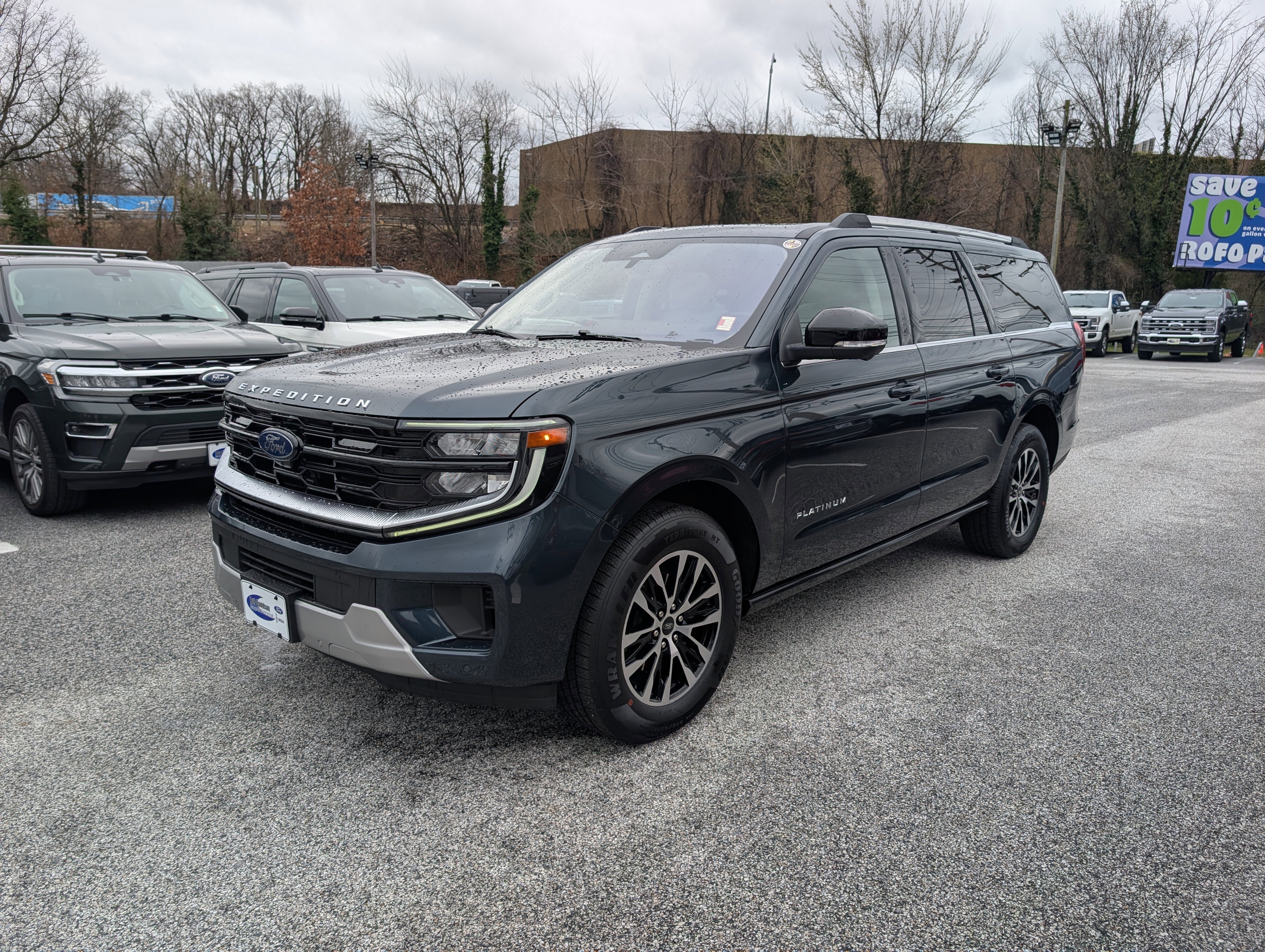 Certified 2025 Ford Expedition Max Platinum AWD/4WD image 2