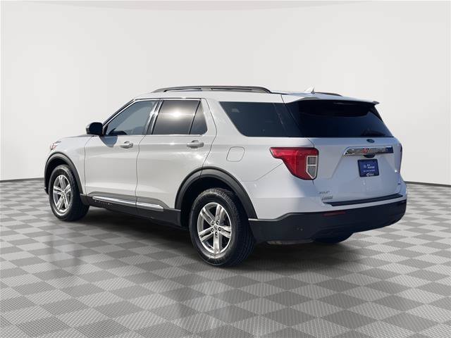 Certified 2020 Ford Explorer XLT w/ Comfort Package AWD/4WD image 9