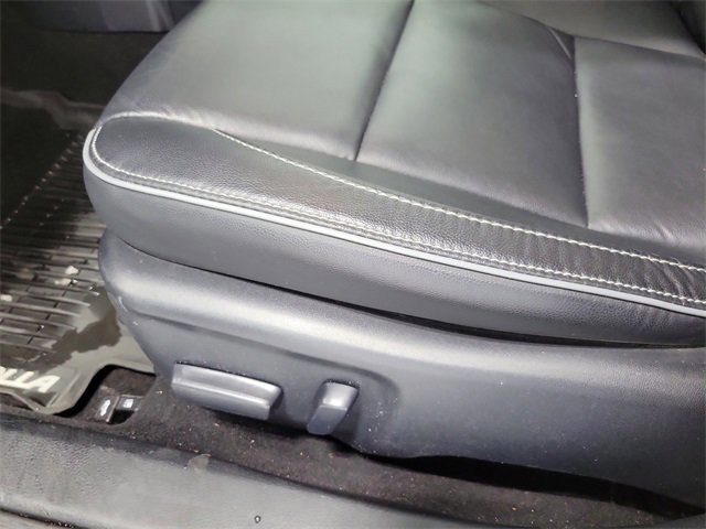 Used 2017 Toyota Corolla L image 9