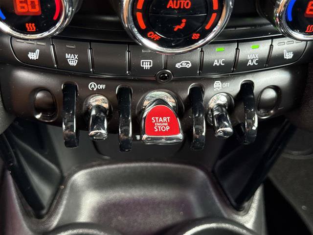 Used 2020 MINI Cooper 4-Door Hardtop FWD image 30