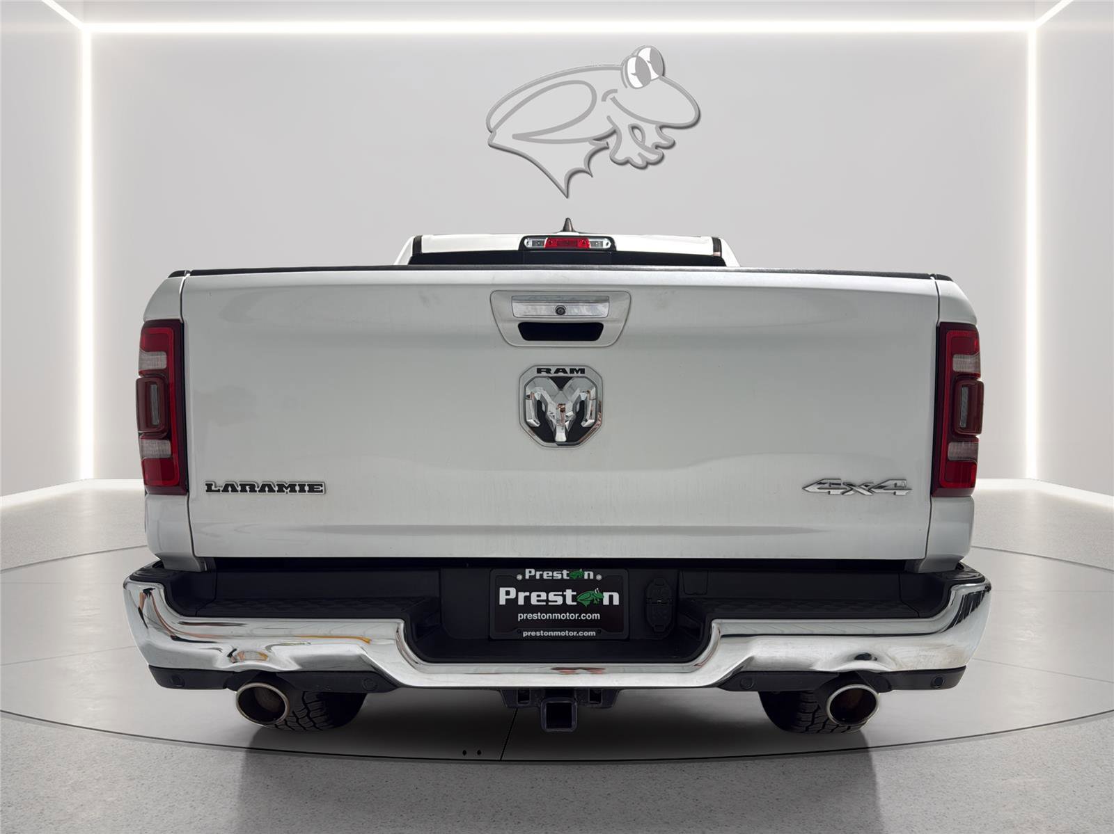 Used 2019 RAM 1500 Laramie AWD/4WD image 5