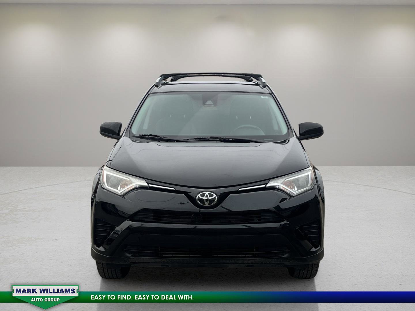 Used 2018 Toyota RAV4 LE image 8