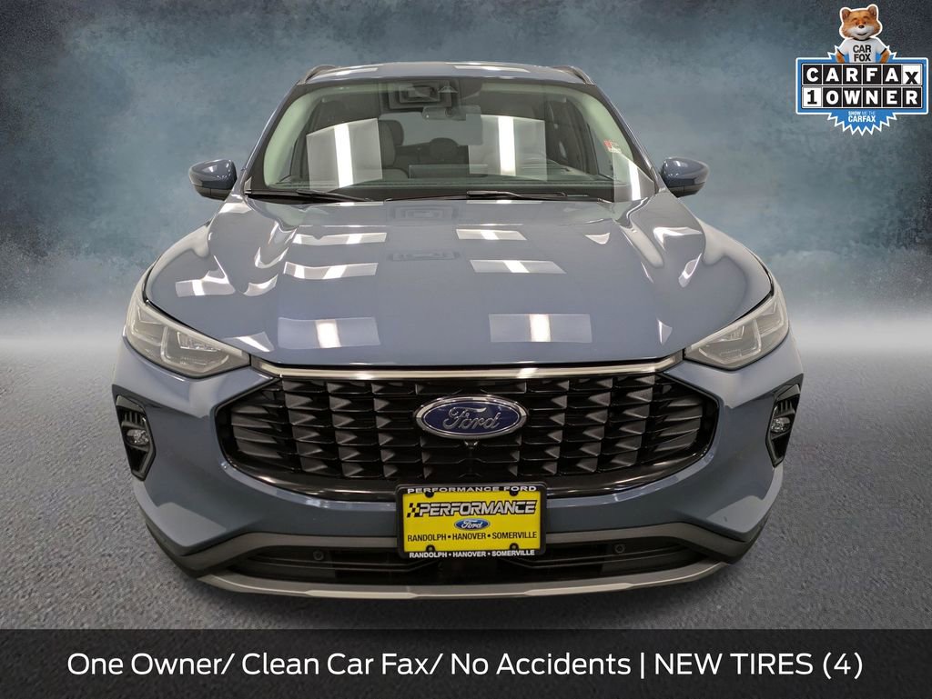 Certified 2023 Ford Escape Platinum w/ Premium Technology Package AWD/4WD image 2