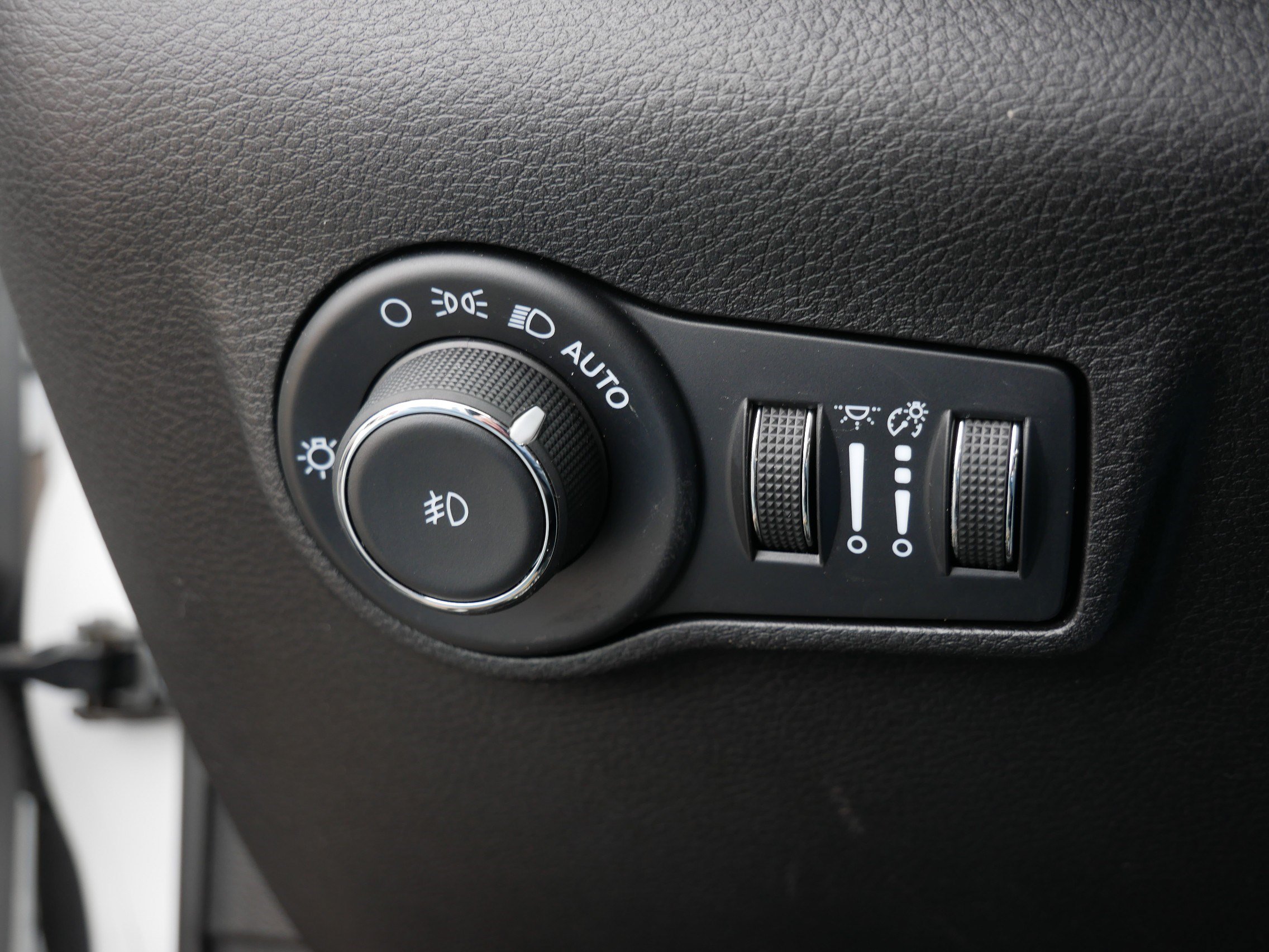 Used 2024 Jeep Compass Limited AWD/4WD image 33
