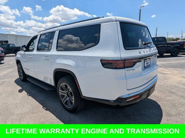 Used 2024 Jeep Wagoneer L Series II w/ Flexible Seating Group RWD image 7