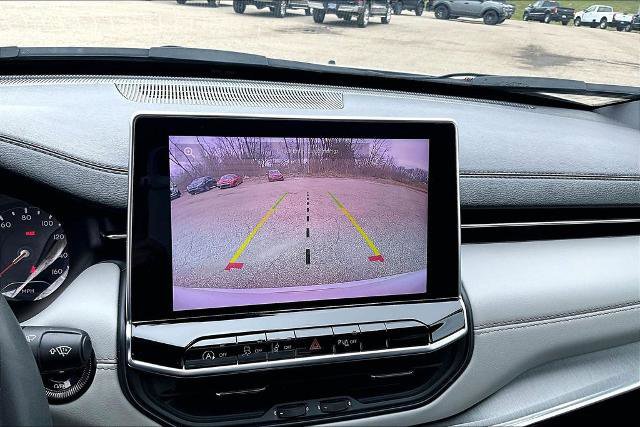 Used 2023 Jeep Compass Limited image 20