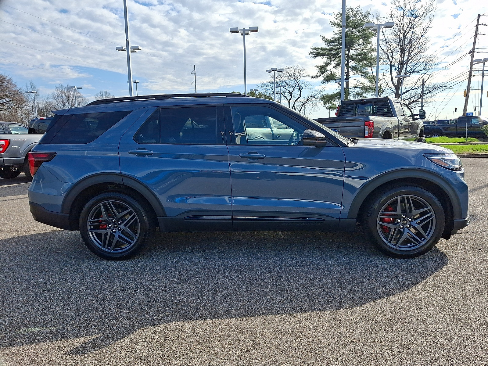 Certified 2025 Ford Explorer ST w/ Sun And Sound Package image 12