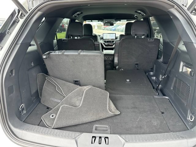 Certified 2025 Ford Explorer ST AWD/4WD image 11