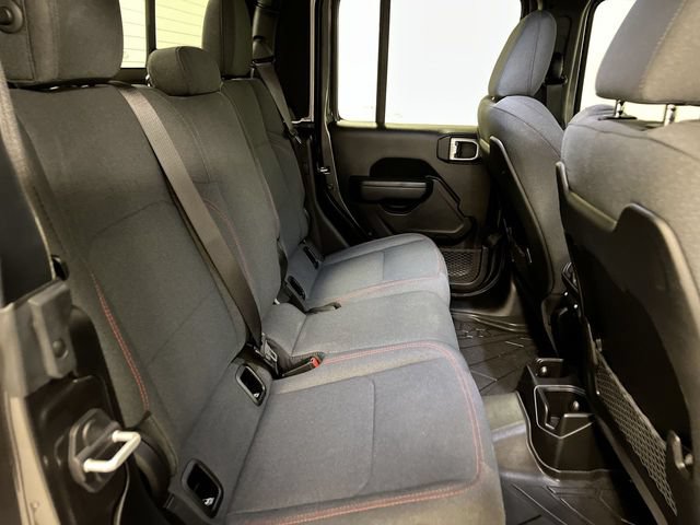 Used 2024 Jeep Gladiator Rubicon w/ Technology Group AWD/4WD image 7