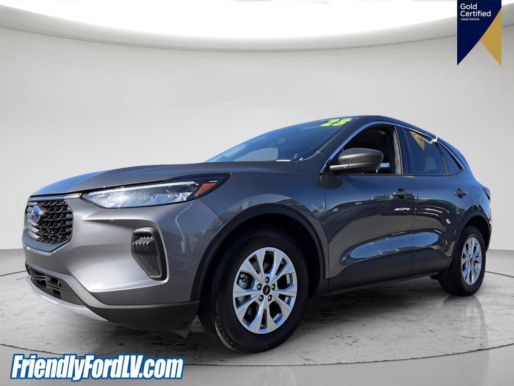 Certified 2023 Ford Escape Active w/ Tech Pack #1 FWD image 2