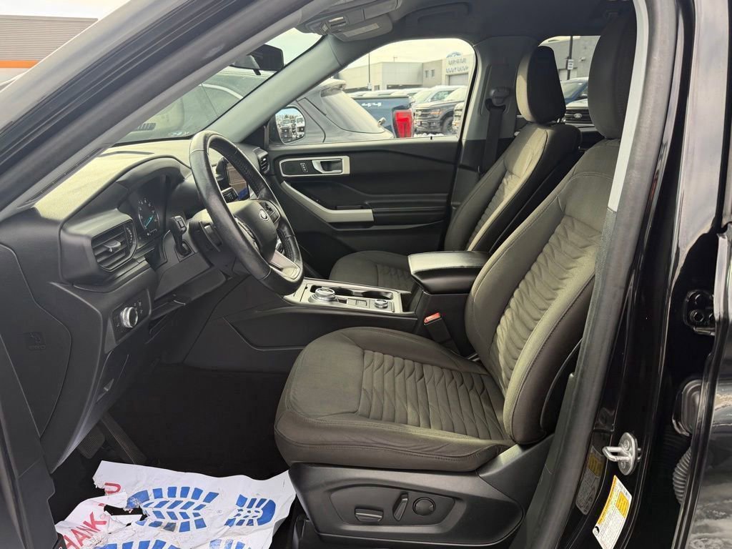 Certified 2020 Ford Explorer XLT w/ Comfort Package image 12