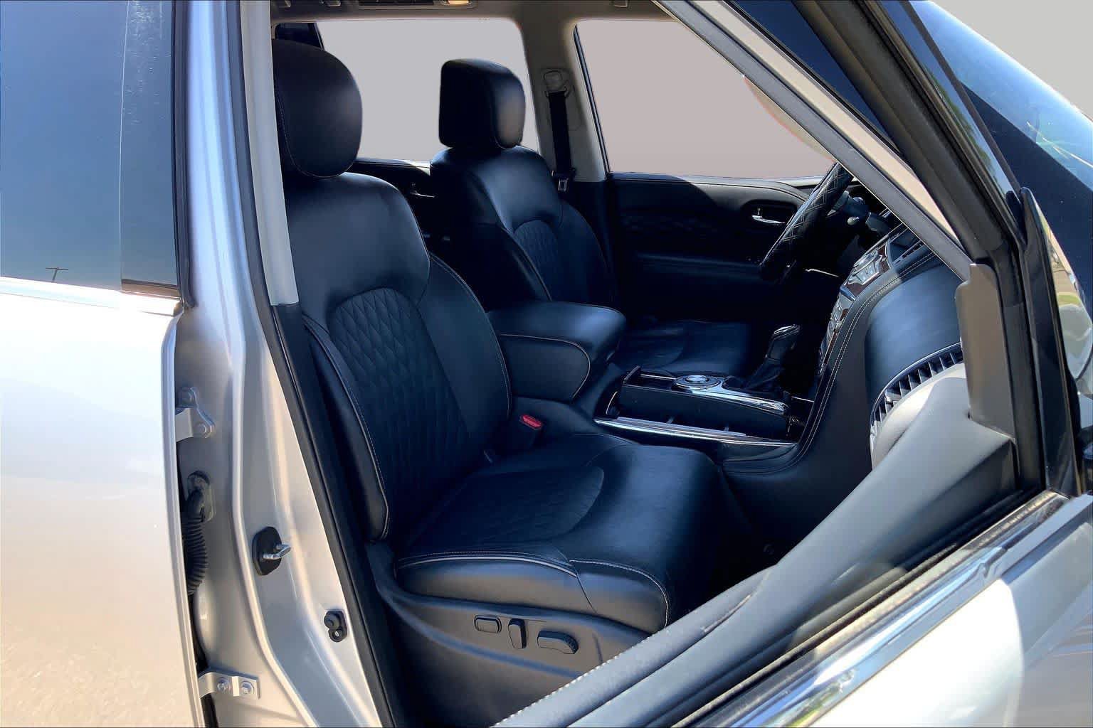 Used 2019 INFINITI QX80 Luxe w/ 22" Wheel Package RWD image 9