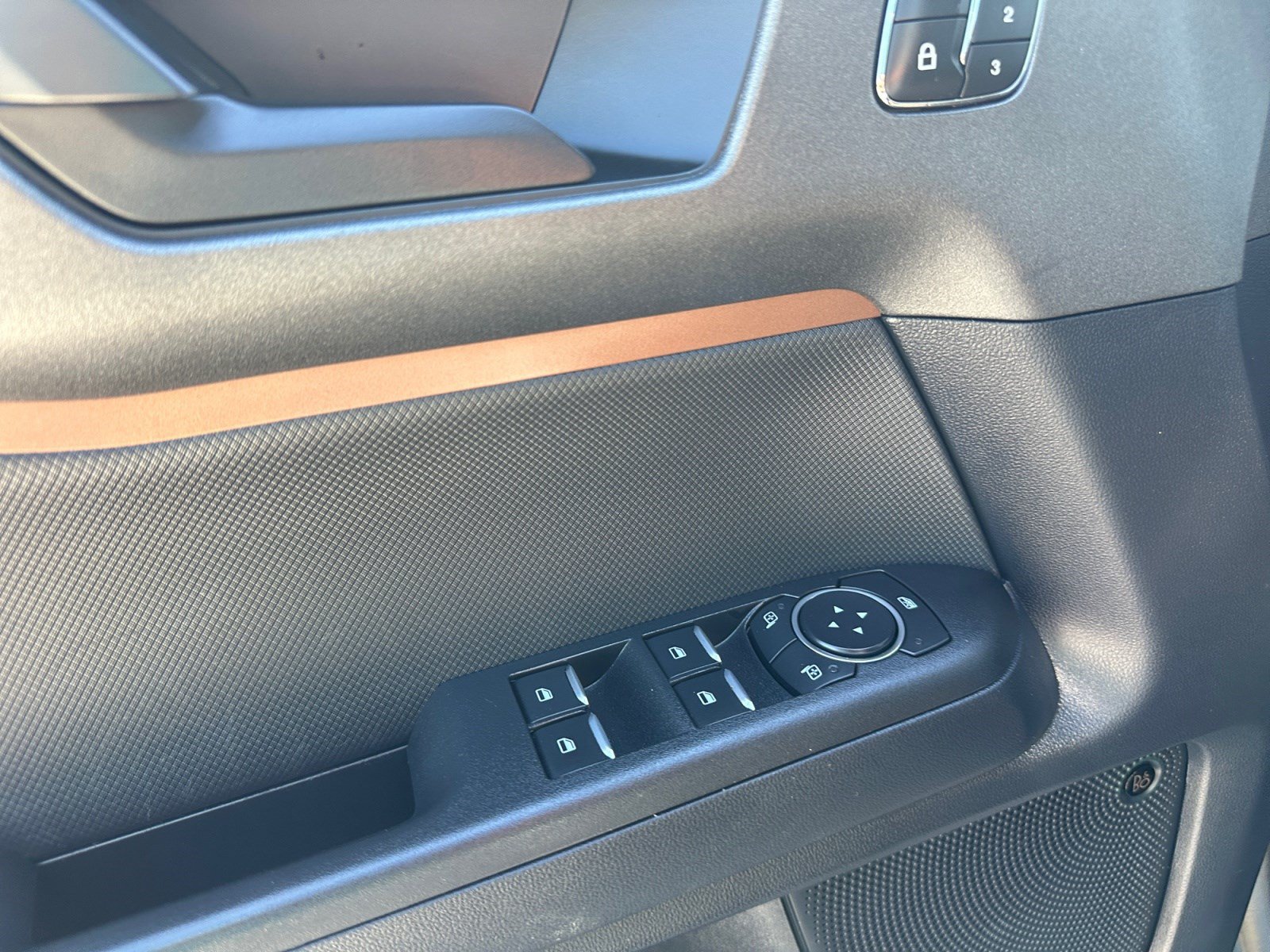 Certified 2025 Ford Bronco Sport Outer Banks w/ Outer Banks Tech Package+ AWD/4WD image 10