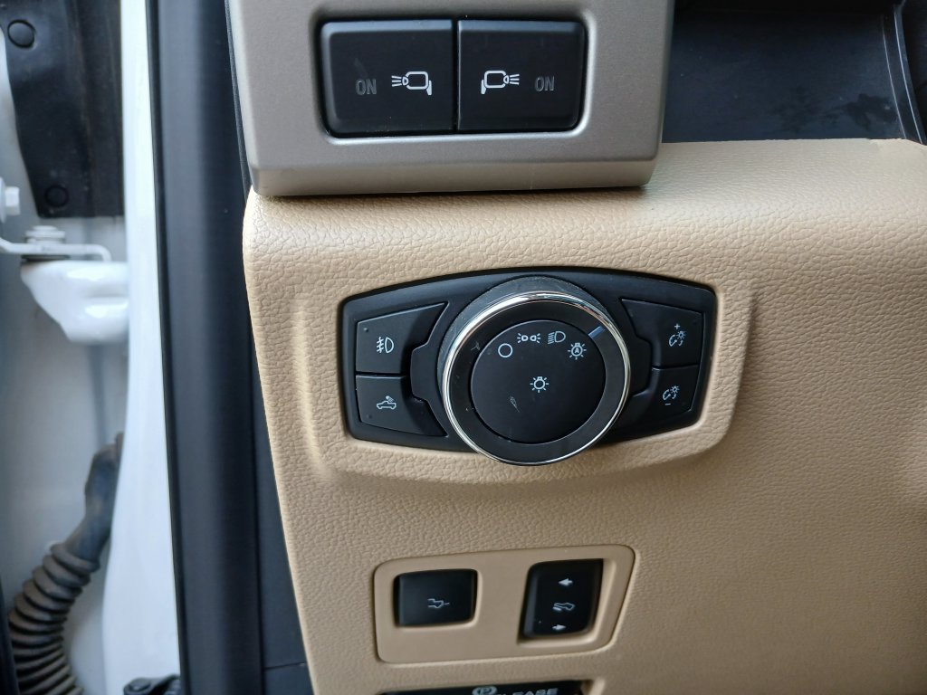 Certified 2021 Ford F350 Lariat w/ Lariat Ultimate Package AWD/4WD image 13