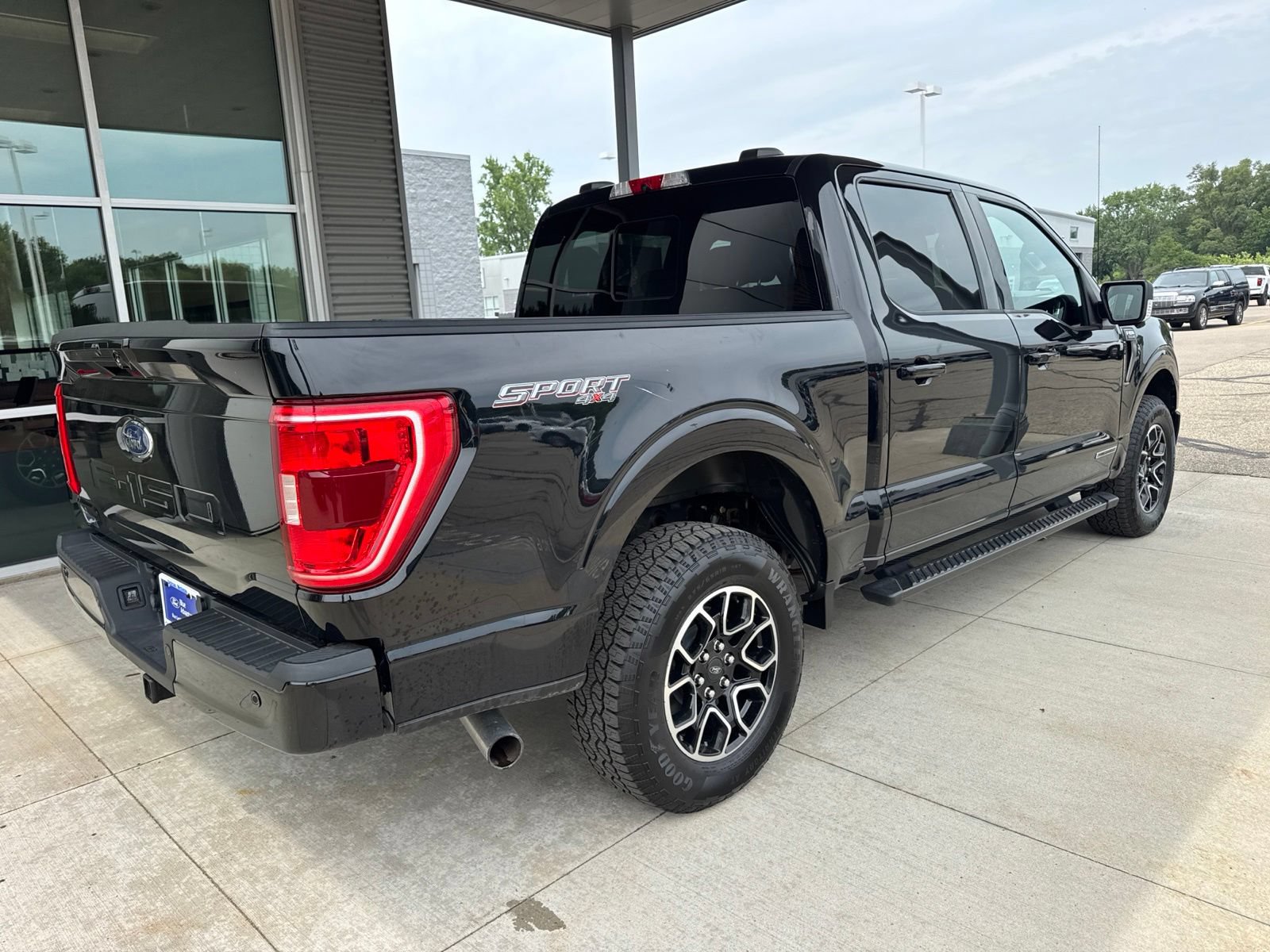 Certified 2021 Ford F150 XLT w/ Equipment Group 302A High AWD/4WD image 8