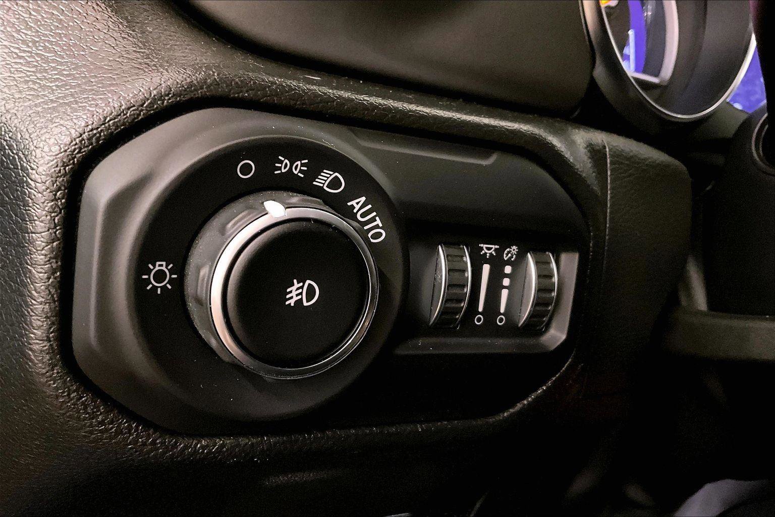 Used 2022 Jeep Wrangler Unlimited Sport S image 30