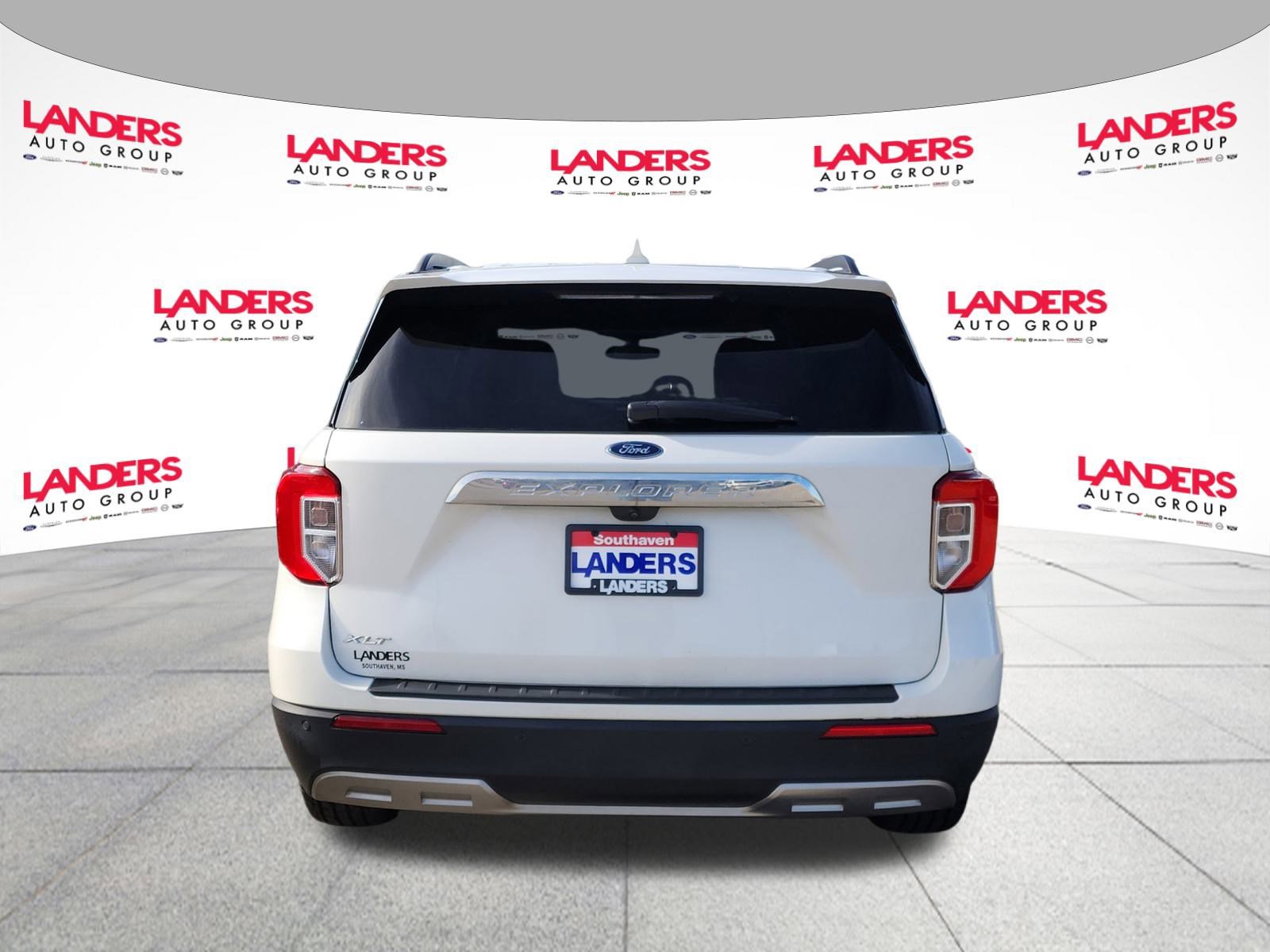 Certified 2023 Ford Explorer XLT w/ Equipment Group 202A image 4