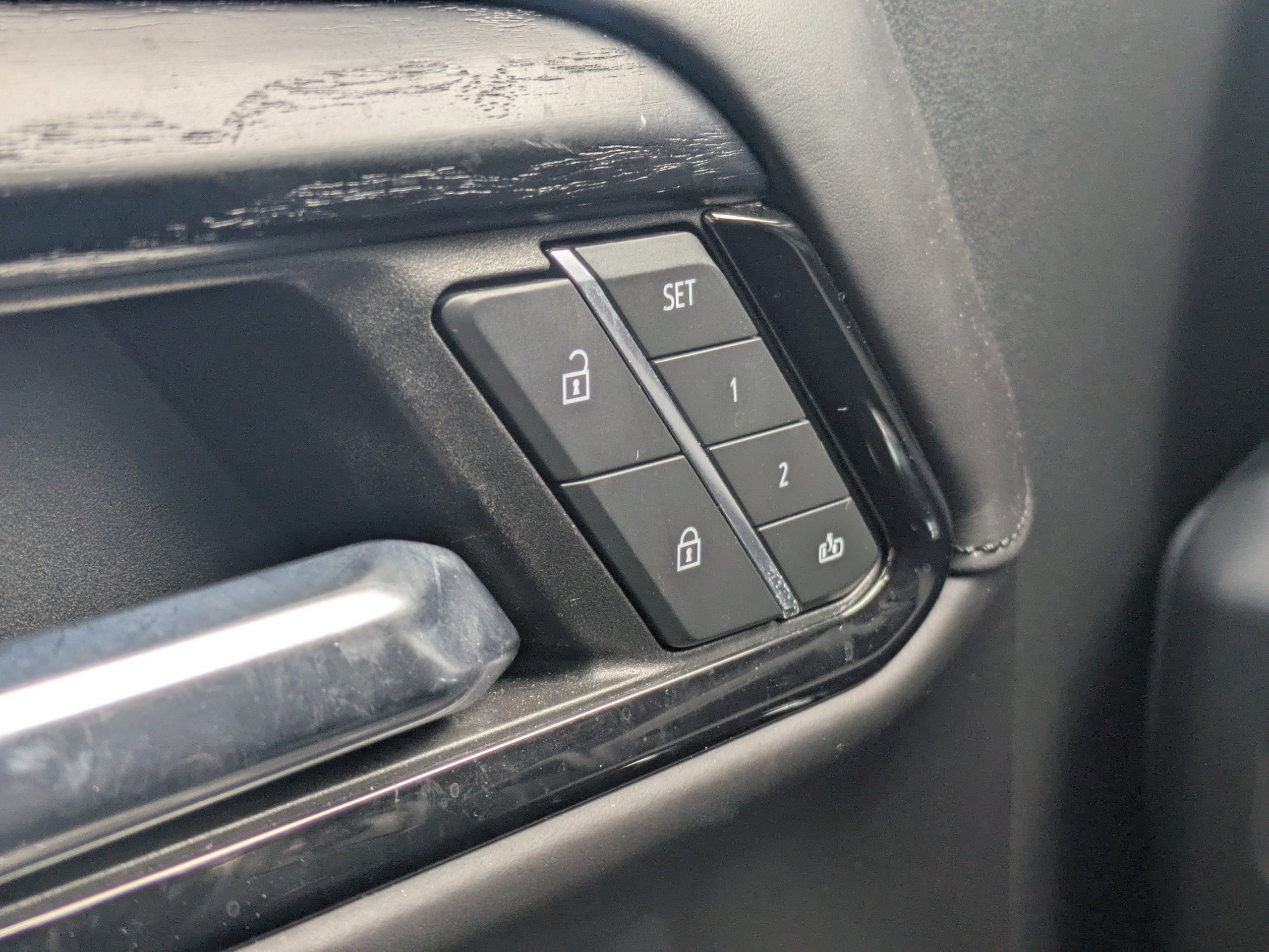 Used 2022 GMC Sierra 1500 AT4X image 28