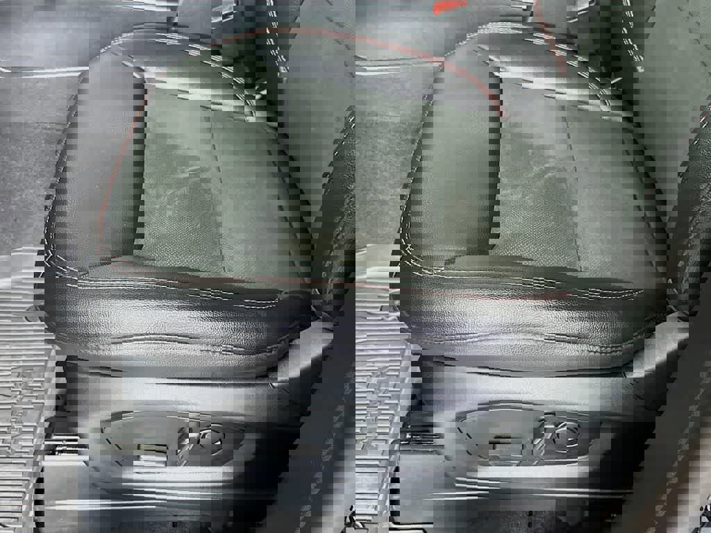 Certified 2022 Ford Explorer ST-Line w/ Class IV Trailer Tow Package image 37