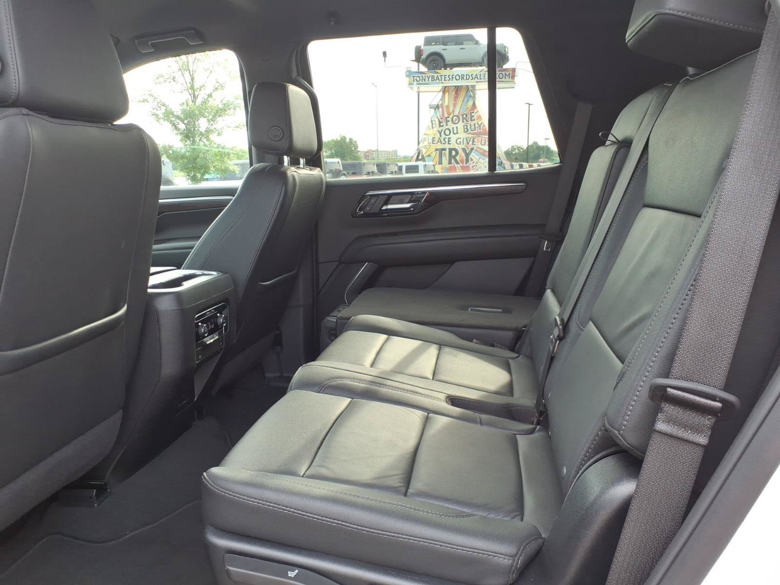 Used 2025 Chevrolet Tahoe LT AWD/4WD image 13