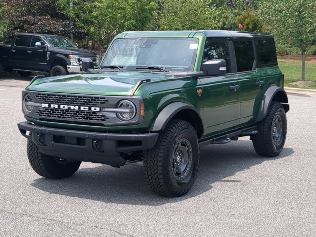 Certified 2025 Ford Bronco Badlands AWD/4WD image 8