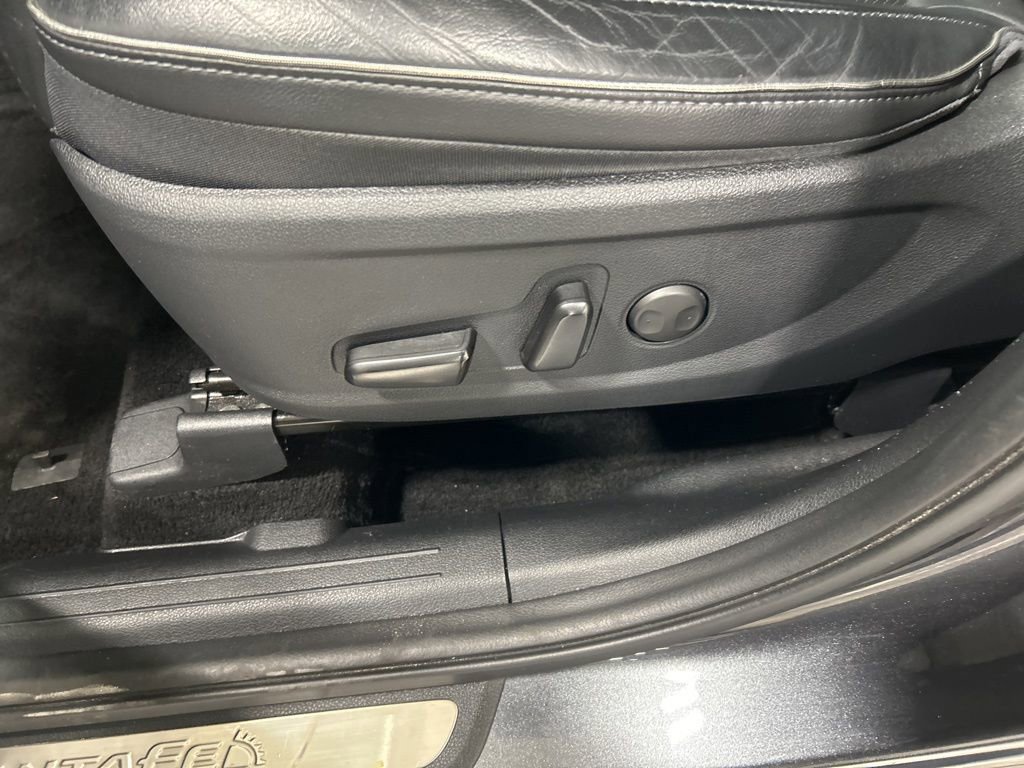 Used 2021 Hyundai Santa Fe SEL w/ Convenience + Premium Package image 11