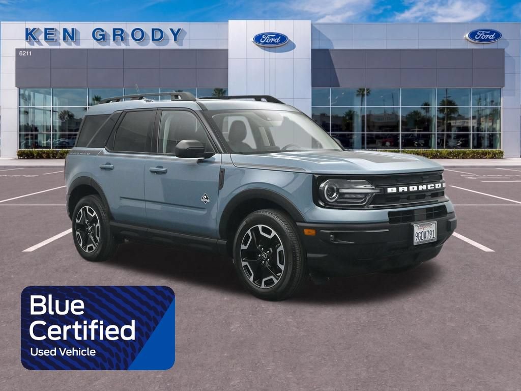 Certified 2023 Ford Bronco Sport Outer Banks w/ Tech Package AWD/4WD image 1