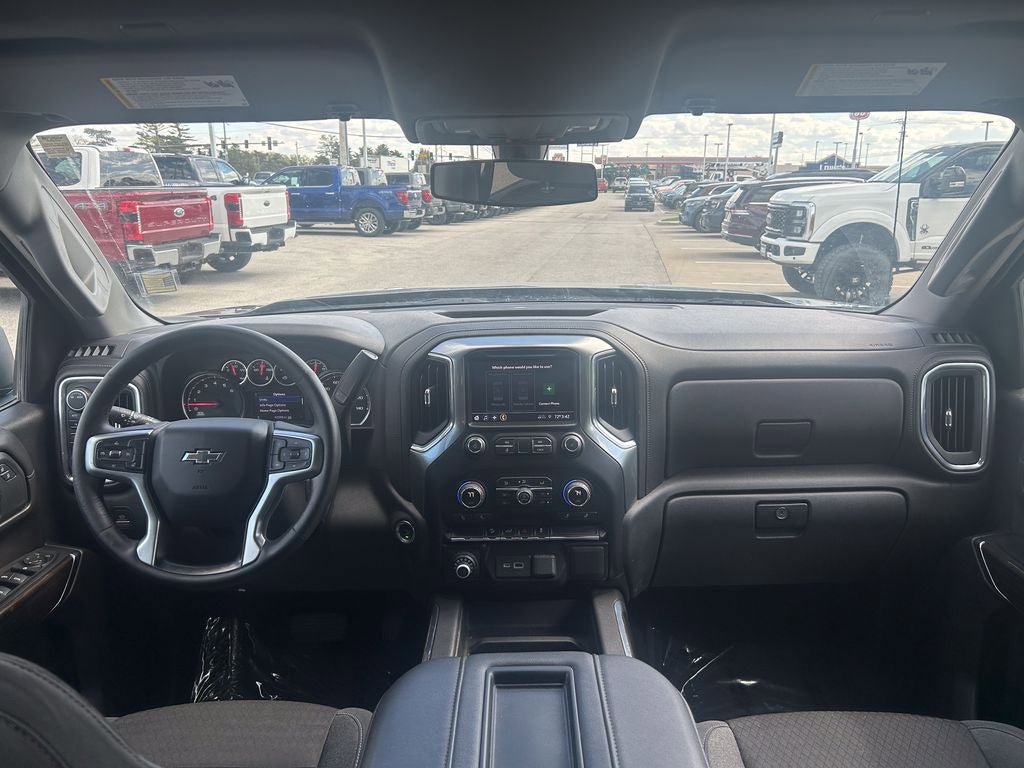 Used 2022 Chevrolet Silverado 1500 LT Trail Boss w/ LPO, Dark Essentials Package AWD/4WD image 30