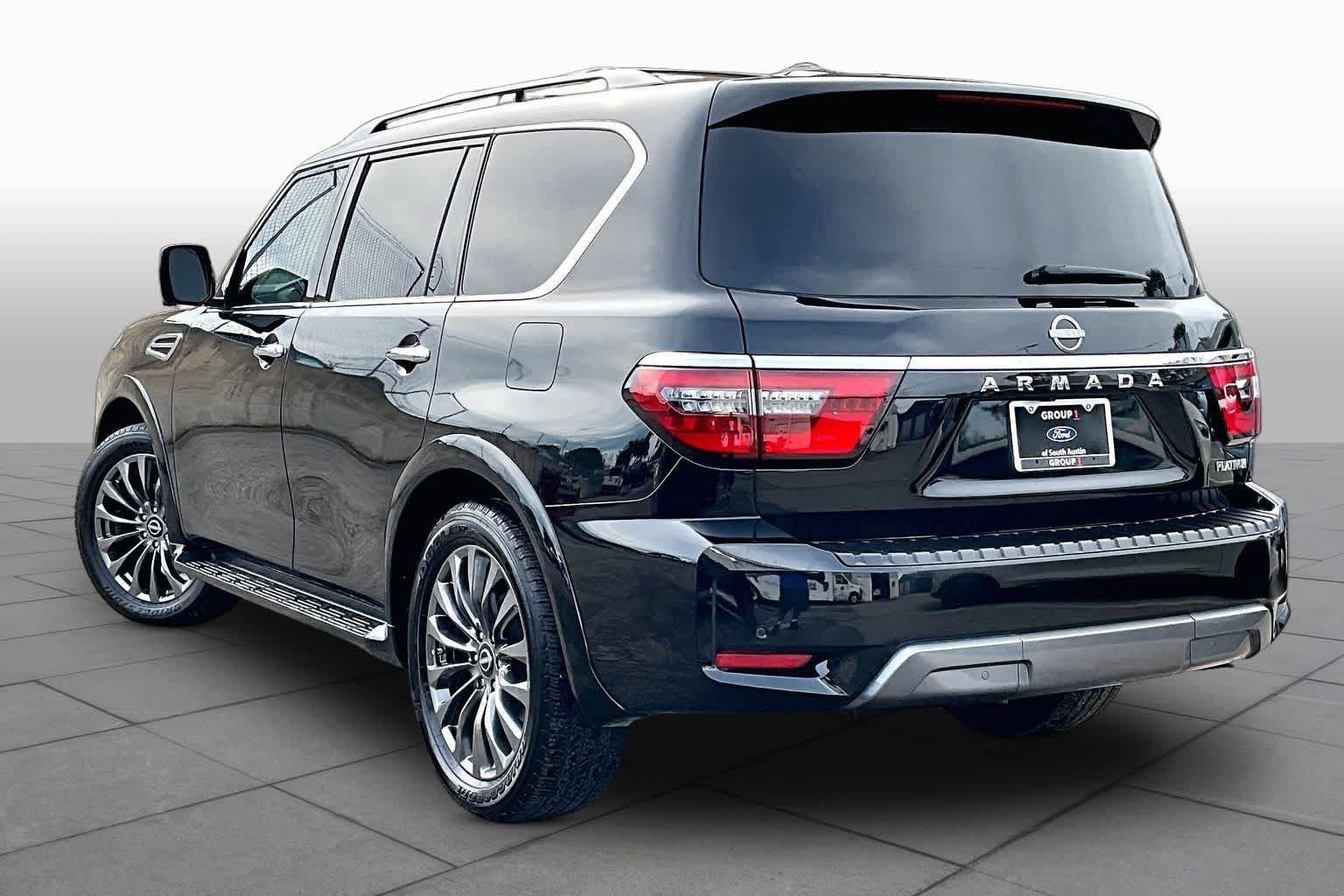 Used 2023 Nissan Armada Platinum w/ Captain's Chairs Package RWD image 6