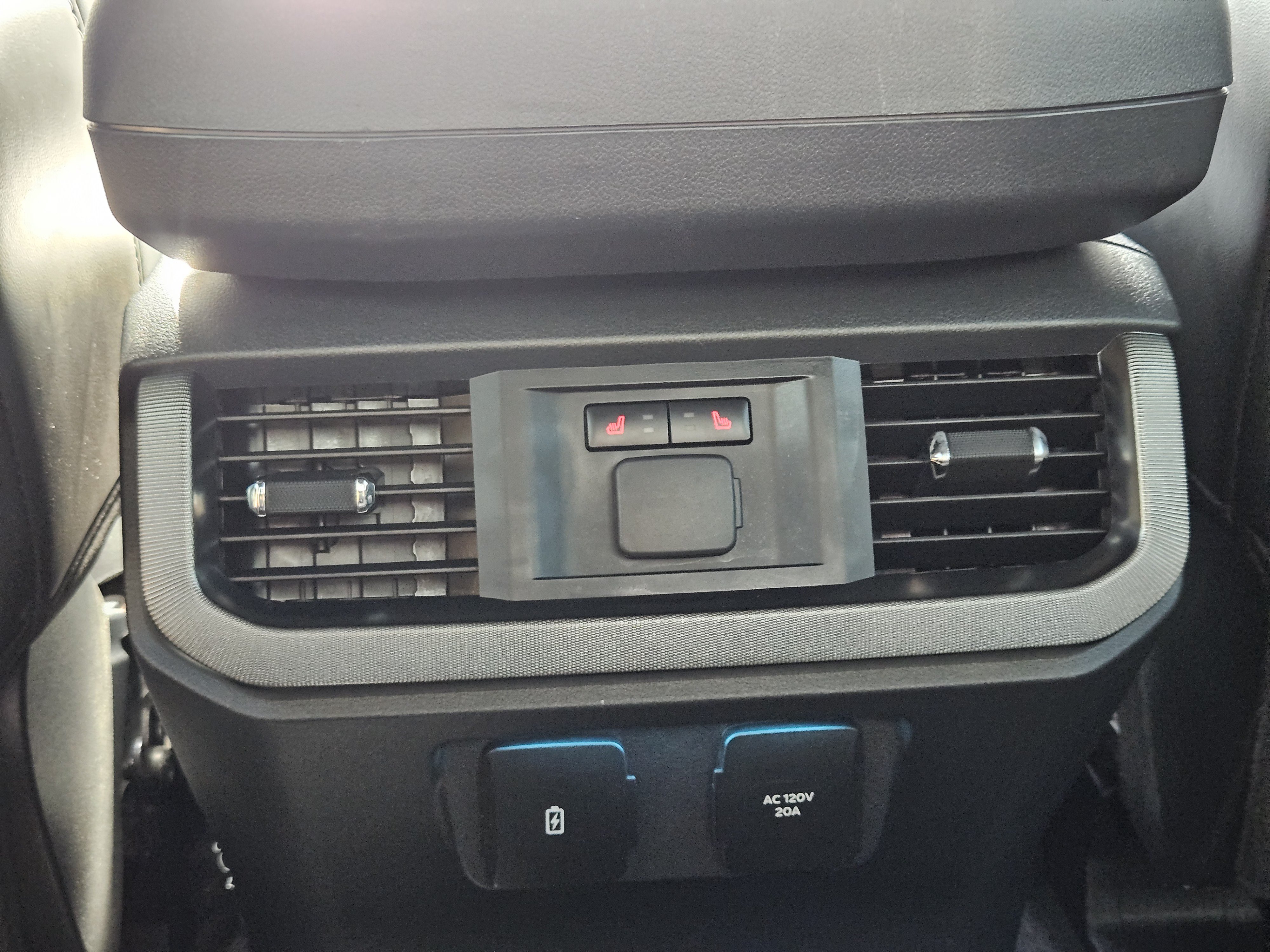 Certified 2023 Ford F150 Platinum w/ Equipment Group 701A High AWD/4WD image 32