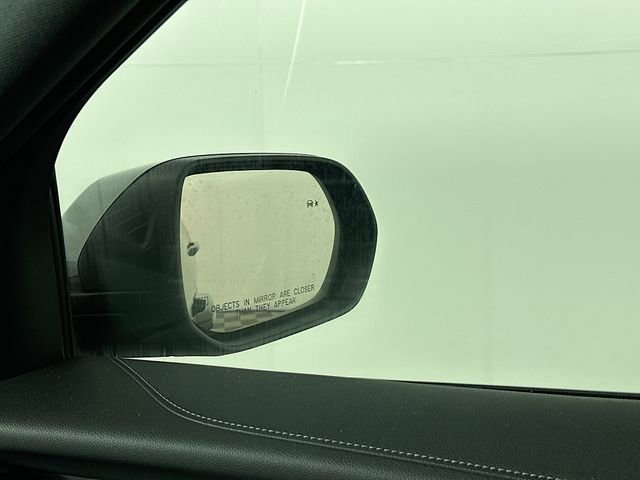 Used 2025 Buick Enclave Preferred FWD image 25