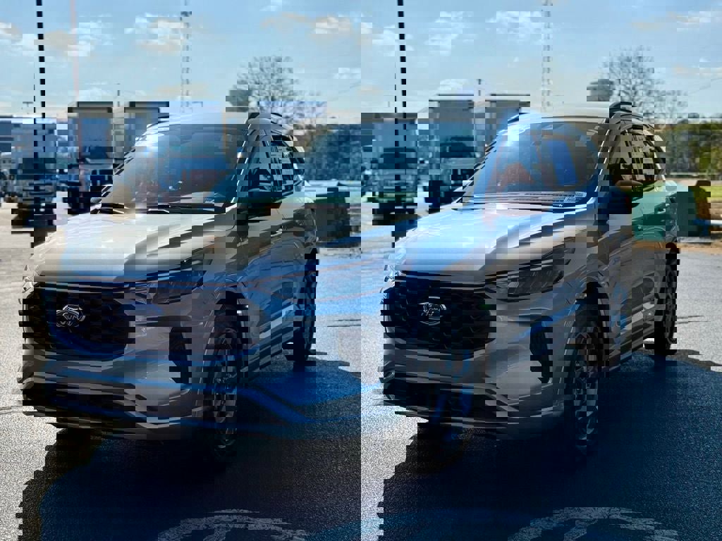 Certified 2024 Ford Escape ST-Line w/ Tech Pack #1 image 5
