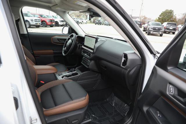 Certified 2025 Ford Bronco Sport Outer Banks w/ Outer Banks Tech Package+ AWD/4WD image 29