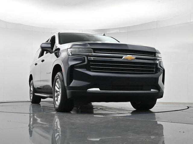 Used 2023 Chevrolet Suburban LT RWD image 38
