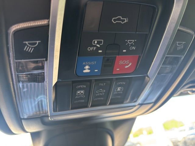 Used 2022 RAM 2500 Limited AWD/4WD image 26