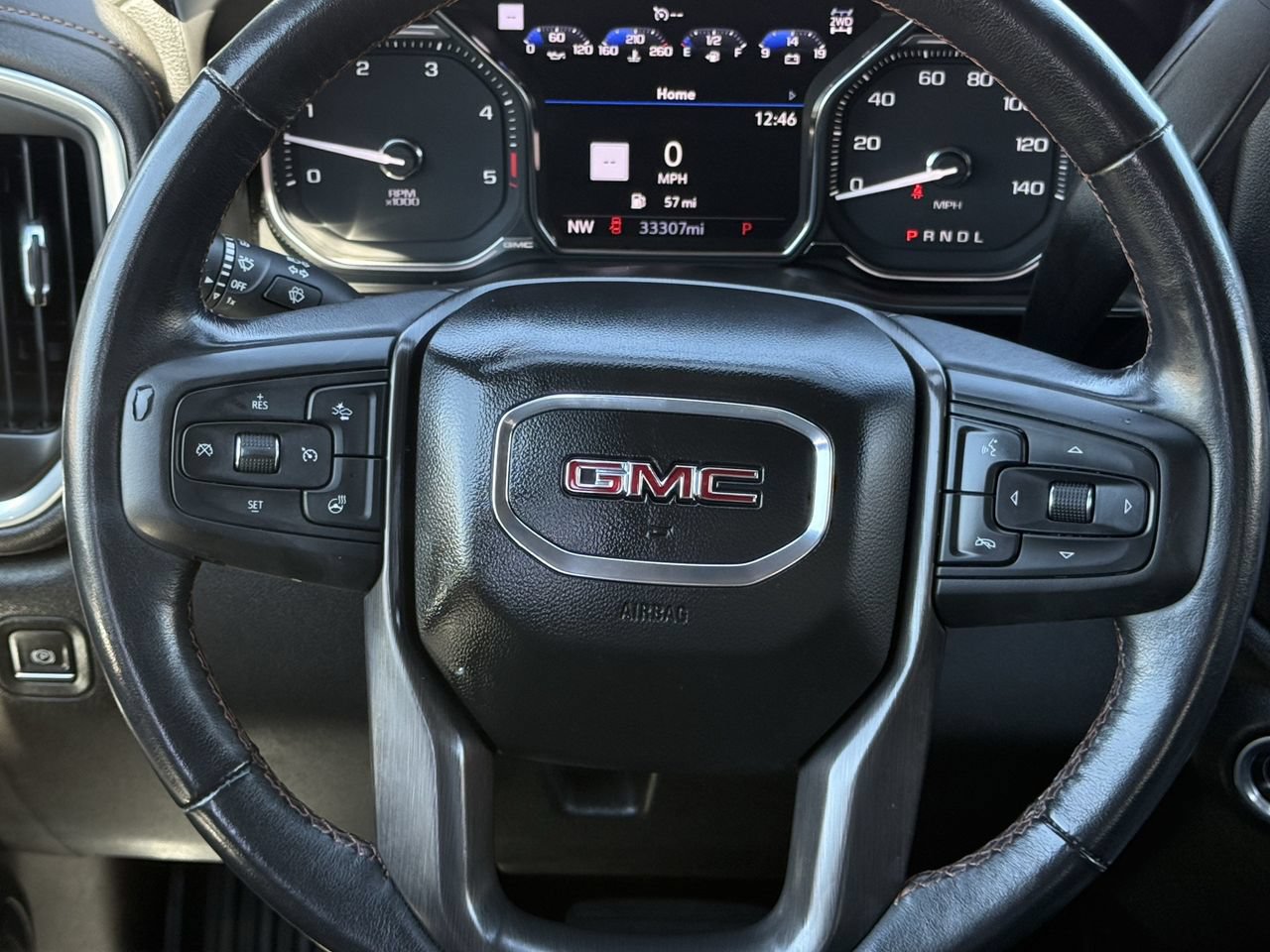 Used 2021 GMC Sierra 2500 AT4 w/ AT4 Premium Plus Package AWD/4WD image 11