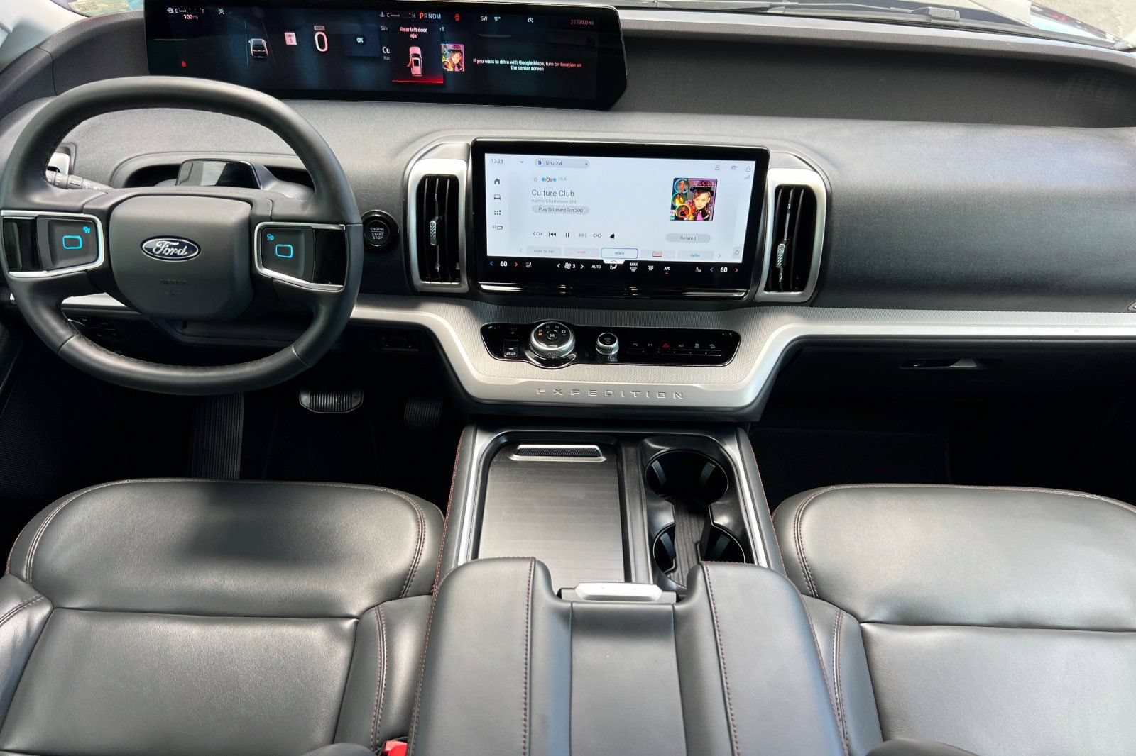 Certified 2025 Ford Expedition Active AWD/4WD image 3