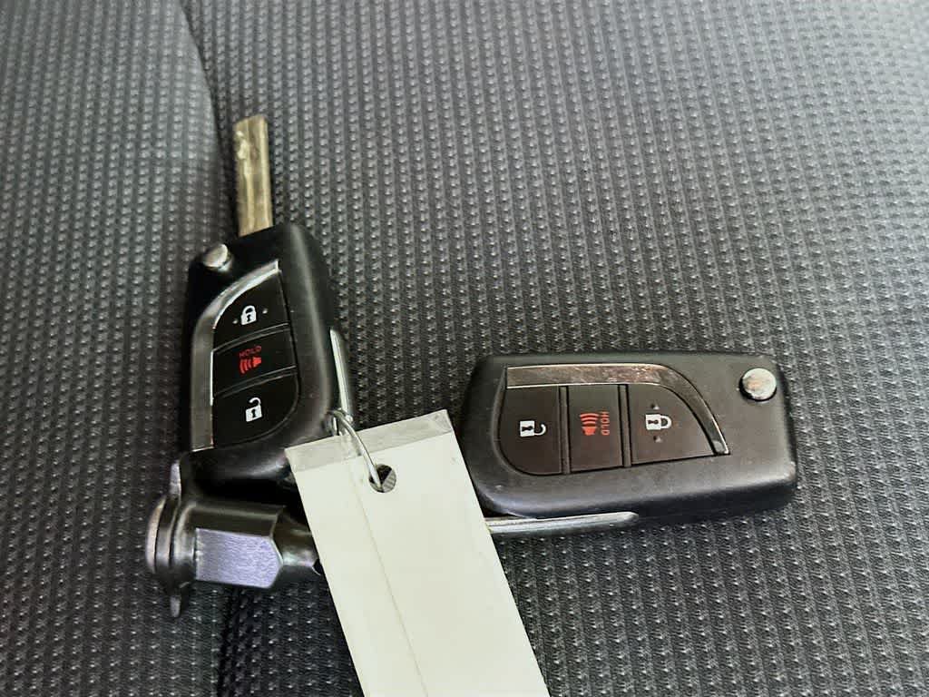 Used 2019 Toyota RAV4 LE FWD image 22