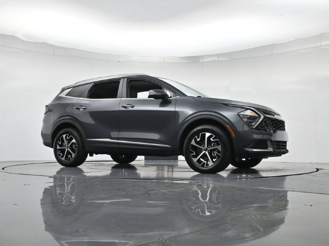 Used 2025 Kia Sportage EX AWD/4WD image 36
