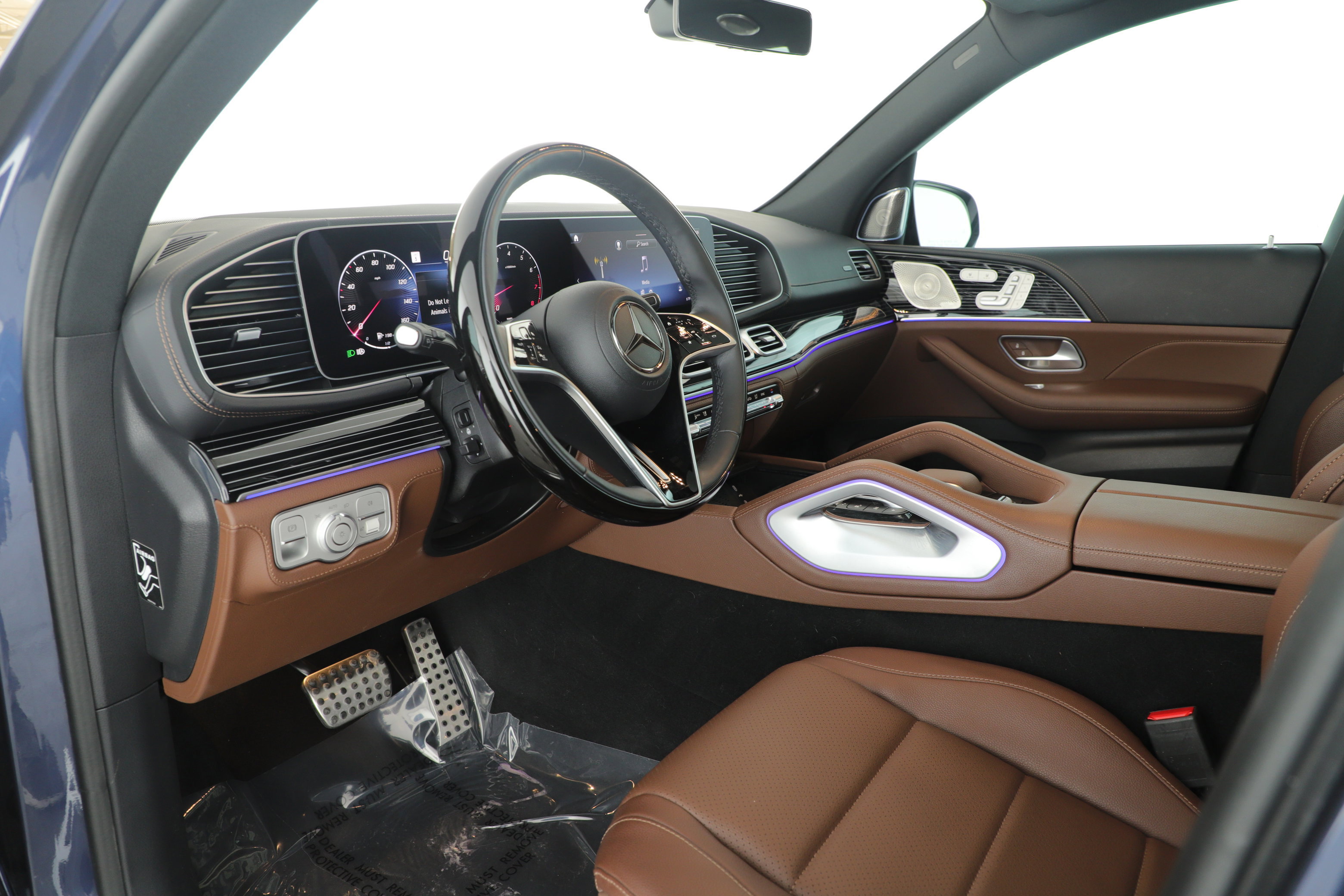 Used 2024 Mercedes-Benz GLS 450 4MATIC image 6